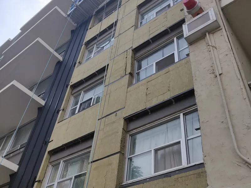 10 storey building with tch cladding and retrofit